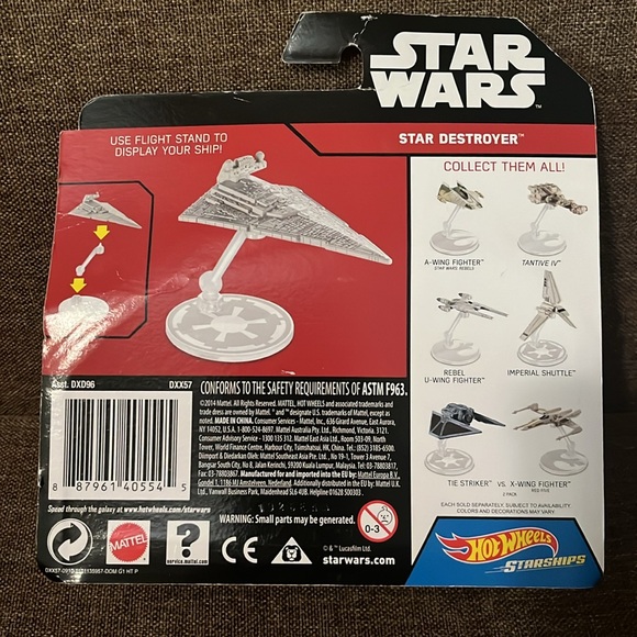 Hot Wheels Star Wars Starship Star Destroyer Devastator Vehicle. New in Box - Picture 2 of 3